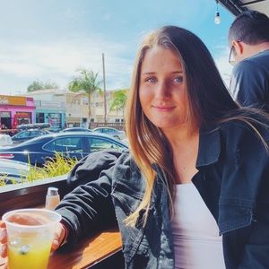 Meet your Posher, Ali